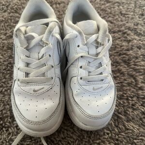 Preloved Nike Kids White Sneakers
